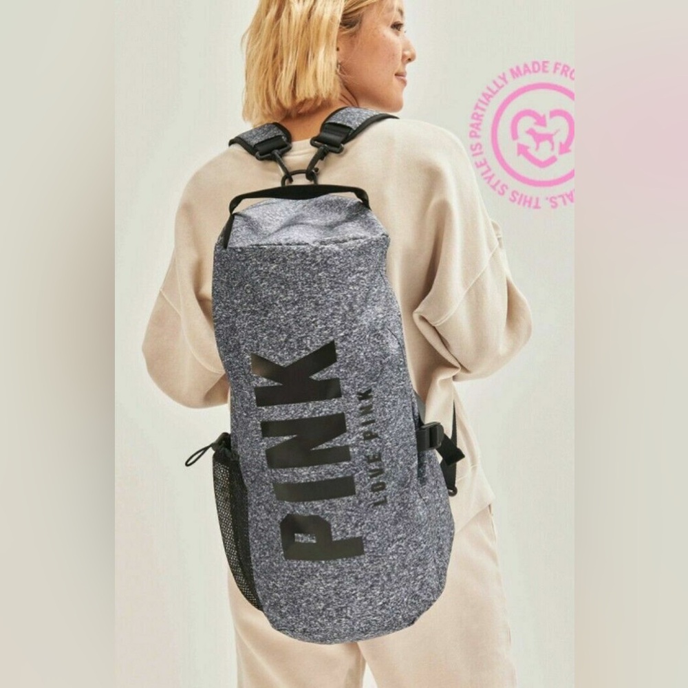 ✨ Victoria's Secret Pink Campus Convertible
Duffle Bag to Backpack - Picture 2 of 9